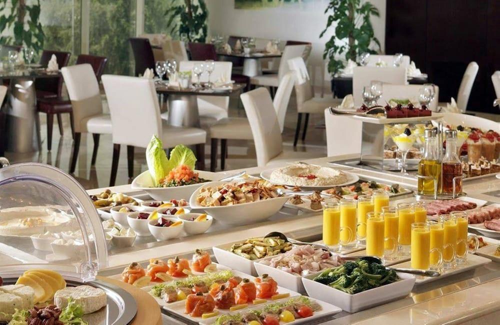 Safir Hotel Doha Eksteriør bilde