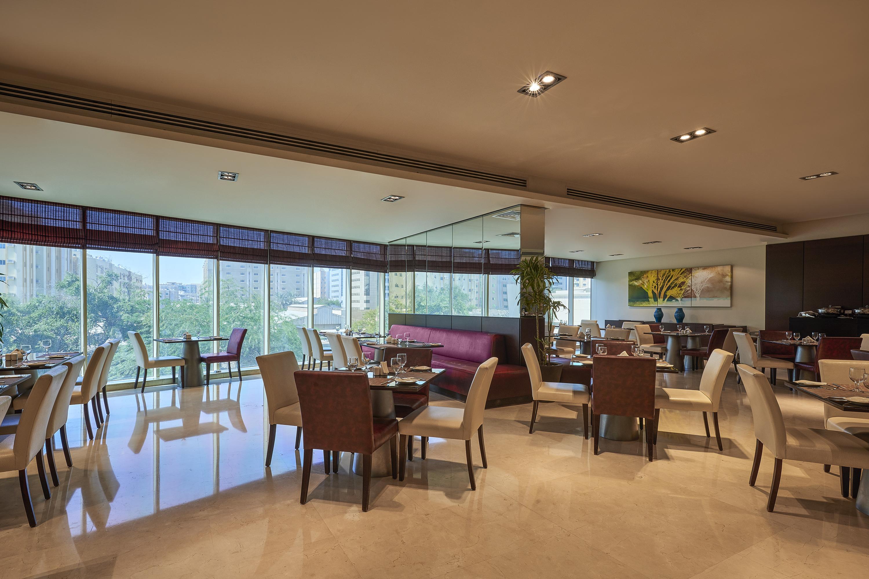 Safir Hotel Doha Eksteriør bilde