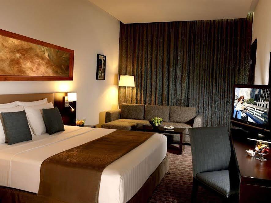Safir Hotel Doha Eksteriør bilde
